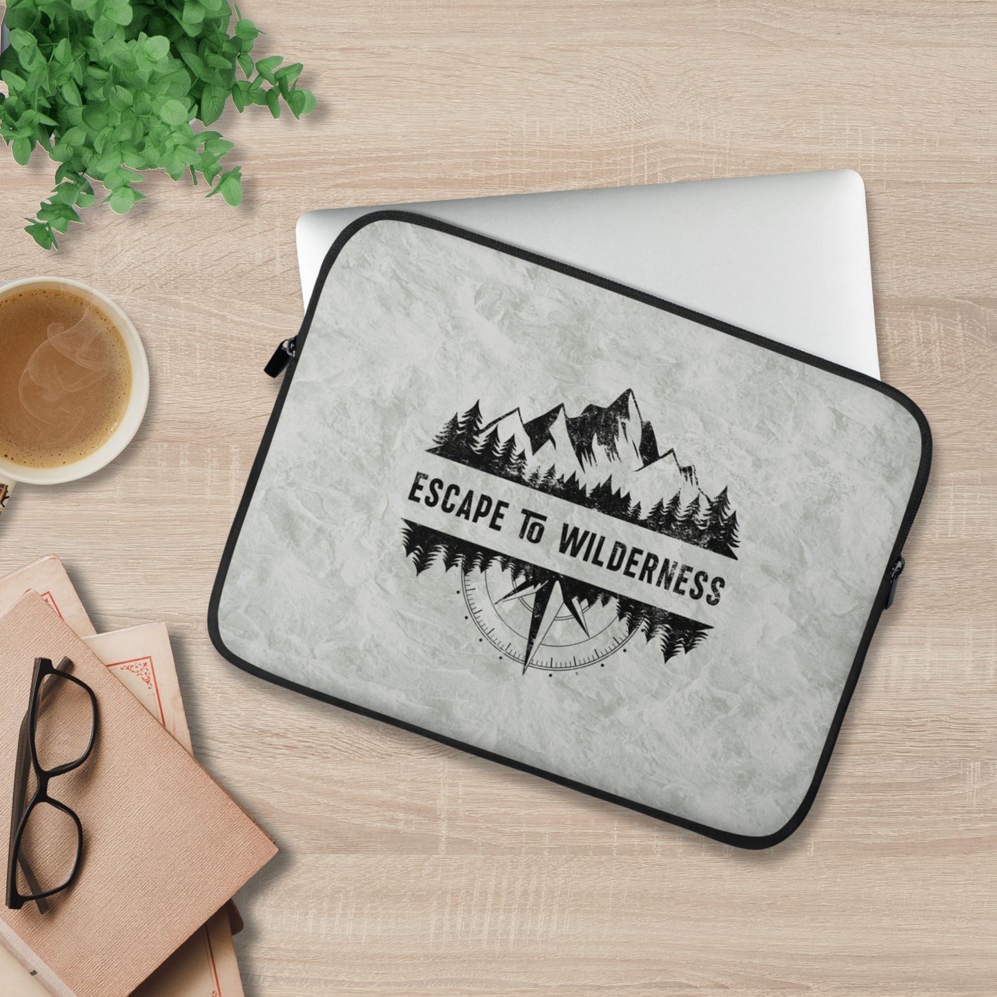 ESCAPE TO WILDERNESS Laptop Sleeve