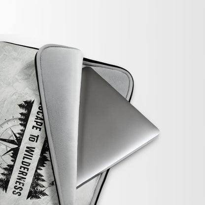 ESCAPE TO WILDERNESS Laptop Sleeve